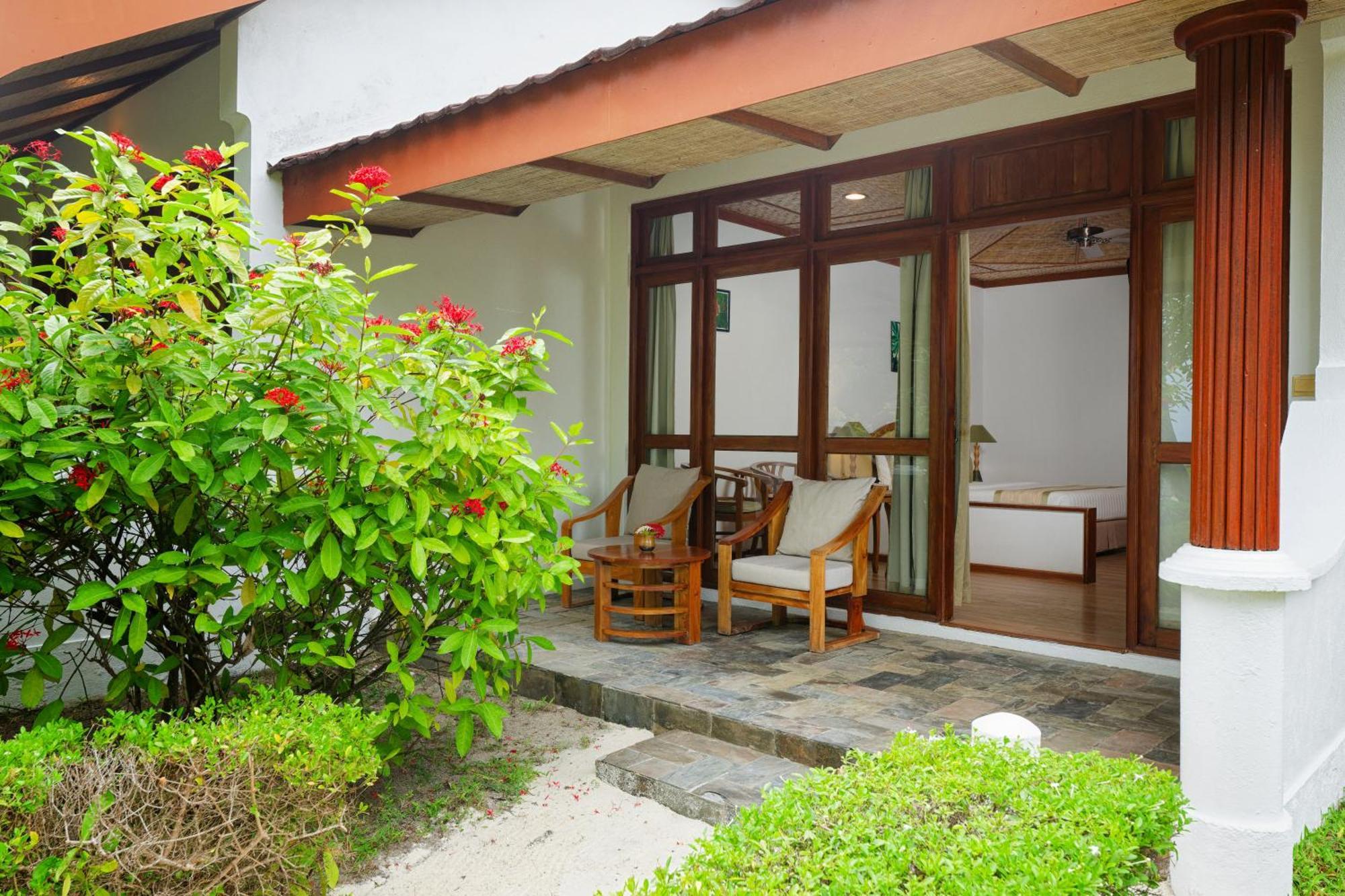 Bandos Maldives - One Way Transfer Free For Stays From 1St May Till 30Th Sept 2025 Bandos Island Kültér fotó